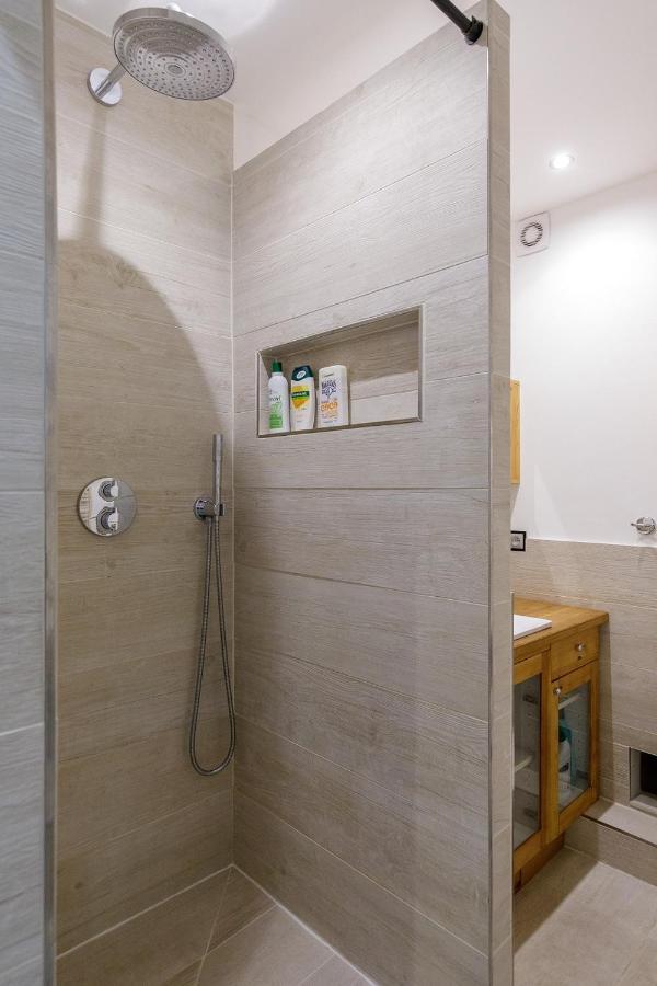 Grand Studio Neuf Face Port Et Plage, Parking Prive 골페주앙 외부 사진
